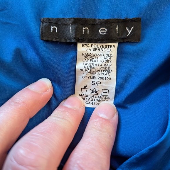 2000s Woman's Bubble Hem Dress - Picture 8 of 8